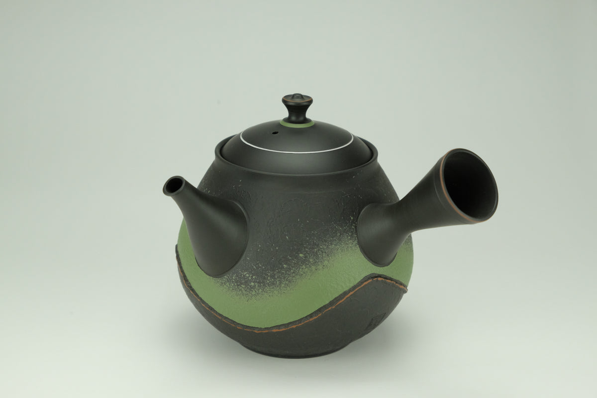 常滑焼　茶注廣作 窯変黒波緑彩文茶注 – 常滑焼 Official Online Store